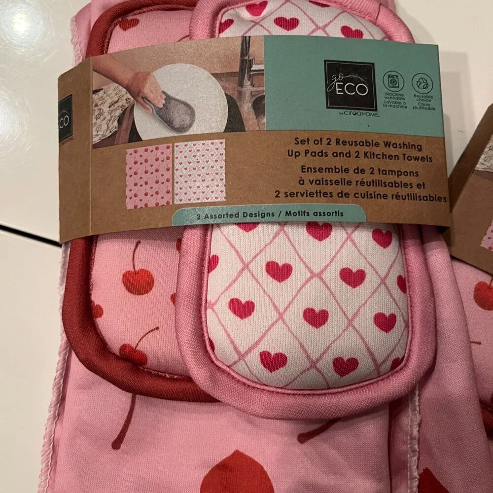 Ciroa Home Heart  Kitchen Towels‎ &  Reusable Washing Pads (2 Sets - New)